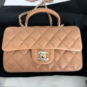 シャネル 23P トップハンドルミニバニティーバッグ ベージュ シャネル 23P トップハンドルスモールバッグ ベージュ (CHANEL